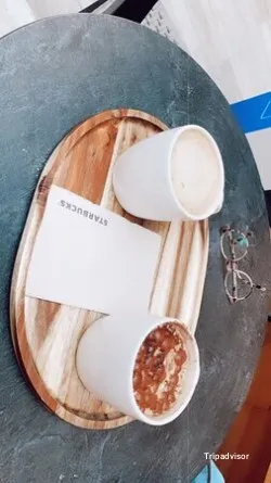 Restaurante Starbucks - Finestrelles - Esplugues de Llobregat