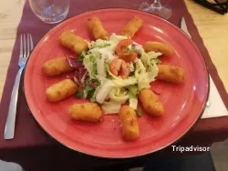 Fonte cociña a brasa, restaurant in Outeiro de Rei