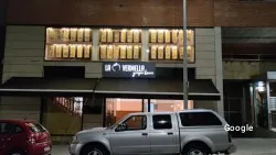 Restaurante Xines La Poma Vermella, restaurant a Martorell