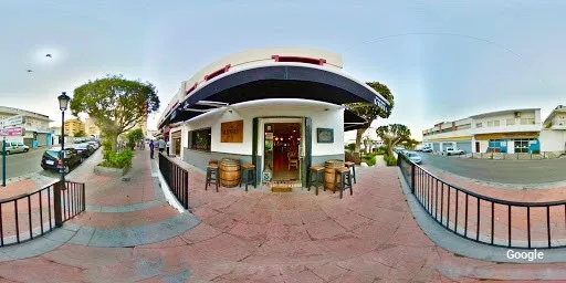 Photo by Angus Steak House