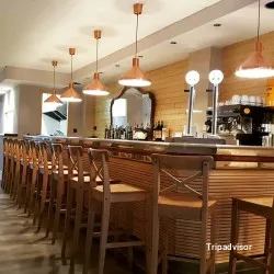 Restaurante KmZero Tapas Wine Bar - Barcelona
