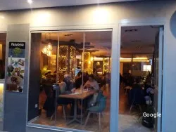 Palacio Andaluz Teteria Almona, restaurante en Granada