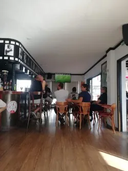 Restaurante Groucho Snack Bar - Tías