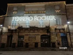 Ribeiro & xamón, ristorante a Ribadavia
