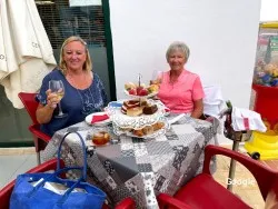 Victor's Café-Bar, restaurant in Vera