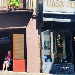 Casa Adroguer Nou, restaurant a Solsona