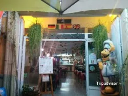 Restaurante La Pizzeria Delicias - Teulada