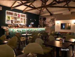 Dry Law Wine & Cocktail Bar, restaurant in Vilassar de Dalt