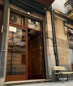 Restaurante Taska Beltz | Vinos, Rock y Cazuelitas - Bilbao