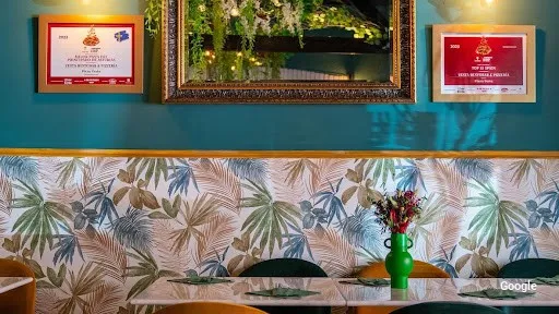 Foto de VESTA RESTOBAR