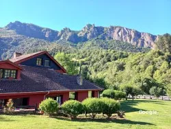 El Jisu, jatetxea (Camaleño)