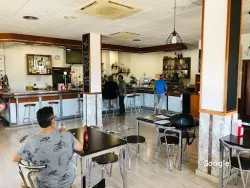 Bar Restaurant La Cantonada, restaurante en Maçanet de la Selva