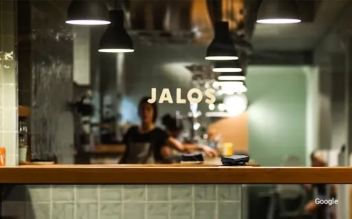 Photo by Jalos