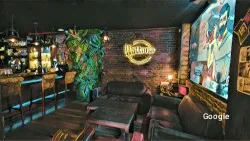 Wattana Cocktail Club, restaurant in Málaga