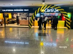 Restaurante Carl's Jr - Tres Cantos - Tres Cantos