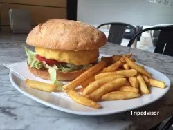 Restaurante Vermuteria & Cerverceria La Vila - Sant Adrià de Besòs
