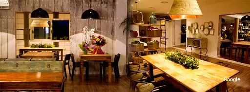 Photo by Oasis Restaurant