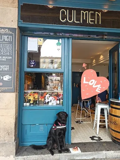 Photo by Cafe Bar Bilbao
