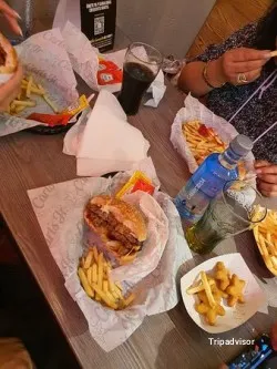 Carl's Jr - Nassica, restaurant in Getafe