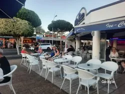 Restaurante Golden Corner Cocktail Bar - Tías