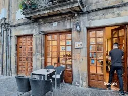 Cafe Confiteria Avenida, ristorante a Villaviciosa
