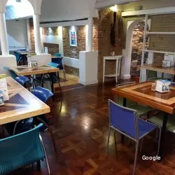 Burger El BÚHO, restaurant in Villafranca de los Barros