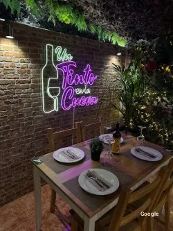 Un Tinto en la Cueva, restaurant a La Matanza de Acentejo