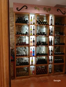 Vinoteca Ganbara, restaurante en Puente la Reina