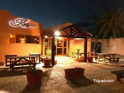 Nuevo Kwizeen, restaurante en Antigua