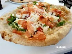 Restaurante La Grotta Azzura Pizzeria - Arona