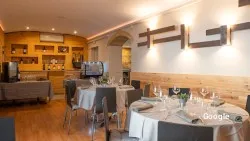 Esencia Restaurante, restaurant a El Vendrell