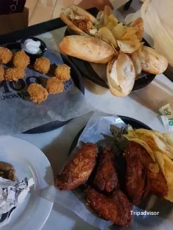 Restaurante 100 Montaditos - Siam Mall - Adeje