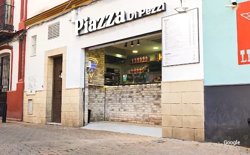 Photo by La piazza