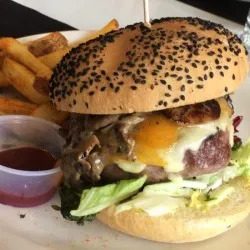 Bully Burger, restaurant a Jacarilla