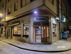 Hamburguesería y Bocatería Mordiscos, restaurant a A Pobra do Caramiñal