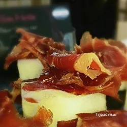 Productos Ibericos Nuria Martin, restaurant a Salvatierra de Tormes