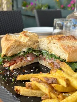 Restaurante Living Espacio Gastronómico - San Roque
