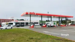 Área de Servicio CEPSA Gornazo M.Izq, restaurant a Miengo
