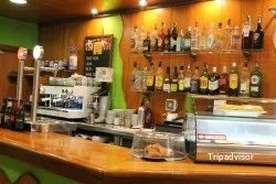 Bar Restaurante La Familia, restaurante en Barcelona
