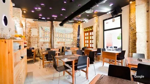 Photo by Carmela Restaurante