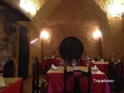 La Regenta. Bodega- Restaurante, ristorante a Villamañán