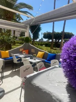 Duke's Bar, restaurant in Torrox