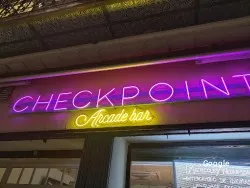 Restaurante Checkpoint Arcade Bar - Sevilla