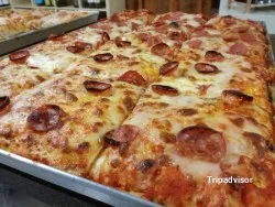 Restaurante METRO PIZZA by Pizza Remida - Adeje