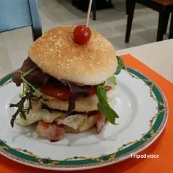 Restaurante Class, Sandvitxeria Hamburgueseria Creperia - Puigcerdà
