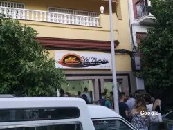 Restaurante La Familia - Pizzas en horno de leña - Córdoba