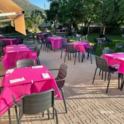 Mesón Los Naranjos, restaurante en Santa Cruz de la Sierra