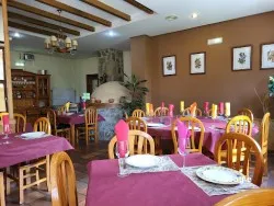 Restaurante Tierra de la Reina, ristorante a Boca de Huérgano