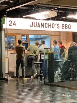 Restaurante Juancho's BBQ - Mercado de San Antón - Madrid