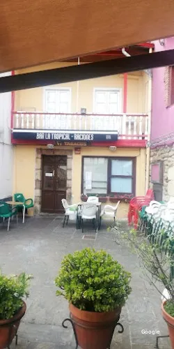 Bar La Tropical, restaurant in Puente Viesgo